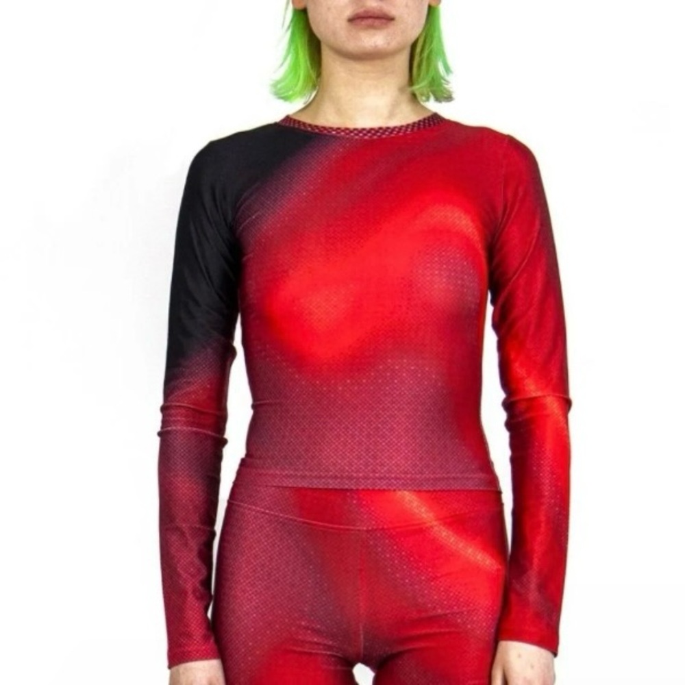 Niihai sz S Infrared Top Long sleeve Fitted T Shirt Crew Urban Outfitters